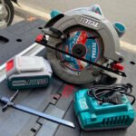 Sierra circular 7 1/4" + bateria 5ah + cargador TOTAL - TSLI18513 - Imagen 3