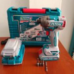 Atornillador de impacto 285nm + 2 baterias 2ah + Cargador TOTAL - TIRLI2028 - Imagen 3
