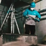vibradora de concreto inalambrica + bateria 2ah + cargador TOTAL -  TCVLI2023011 - Imagen 5